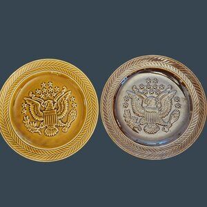 Set Of 2 Vintage Rockingham E Pluribus Unum Presidential Seal Plates 10" Diamete